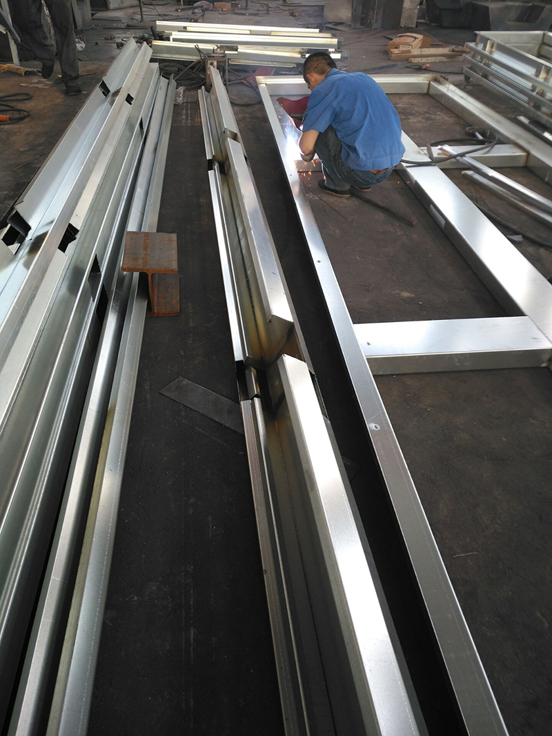 �촰�������a�F��